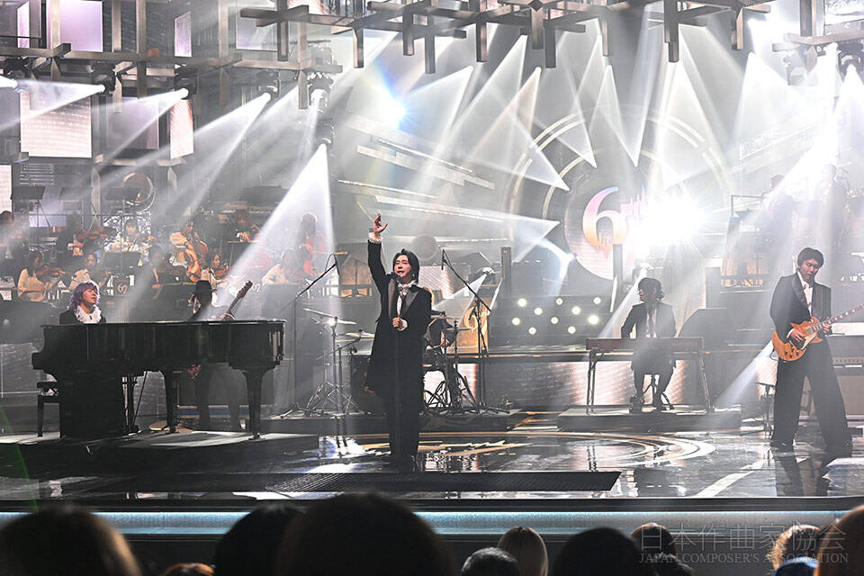 「ダーリン」 Mrs. GREEN APPLE<br>作曲・作詩:大森元貴 編曲:伊藤 賢、大森元貴